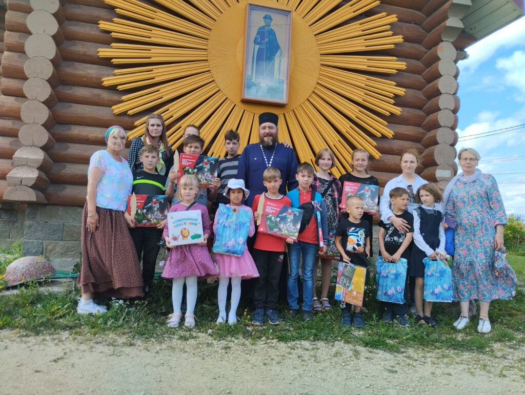 Дорогие друзья, 25 июля гостями нашего храма были воспитанники Гатчинского детского центра «Дарина».